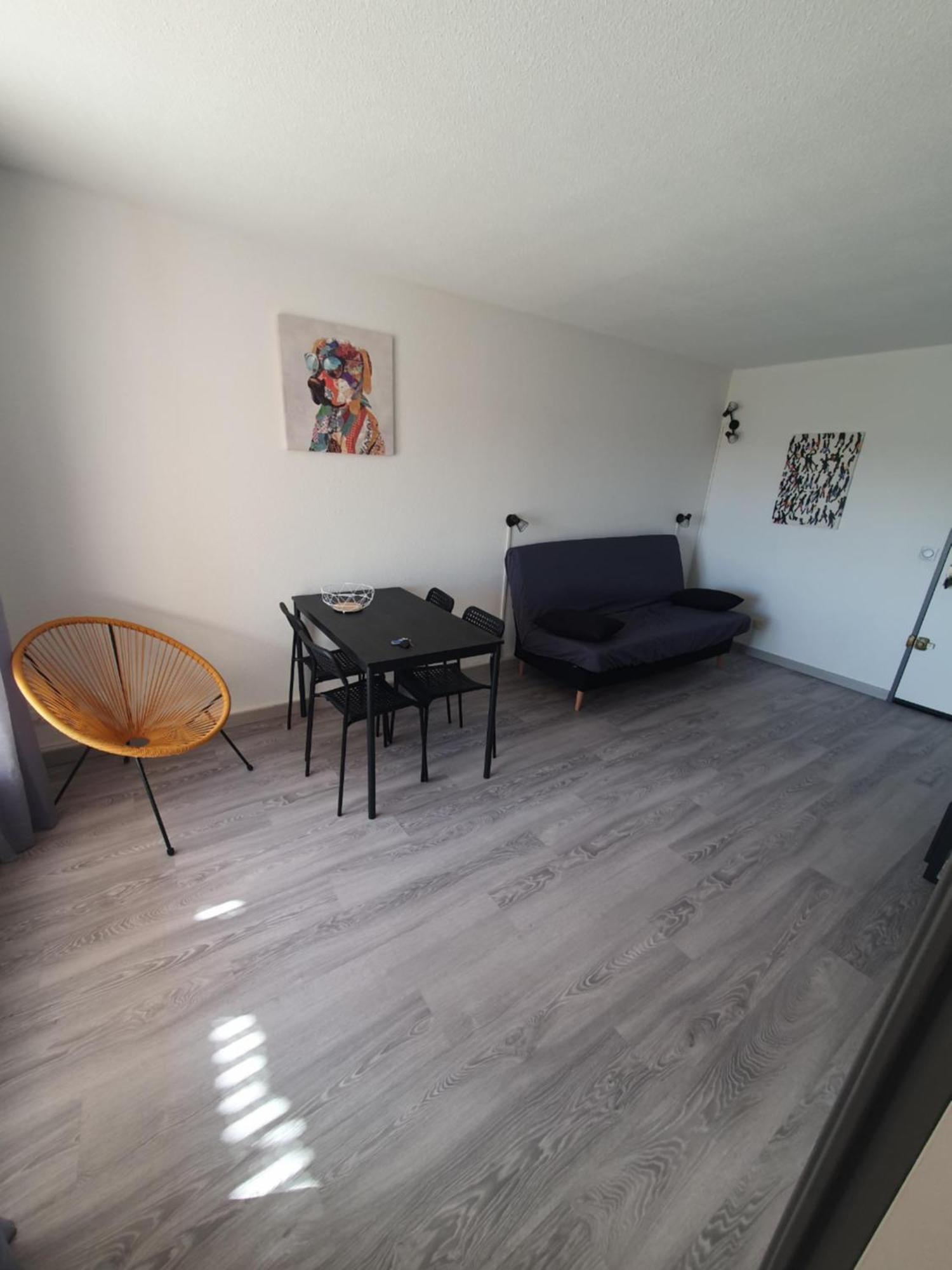 Les Terrasses De La Baronnie Appartement Climatise Avec 1 Chambre Et Piscine Ouverte Du 28 Mai 2025 Au 28 Septembre 2025 Le Grau-du-Roi Esterno foto
