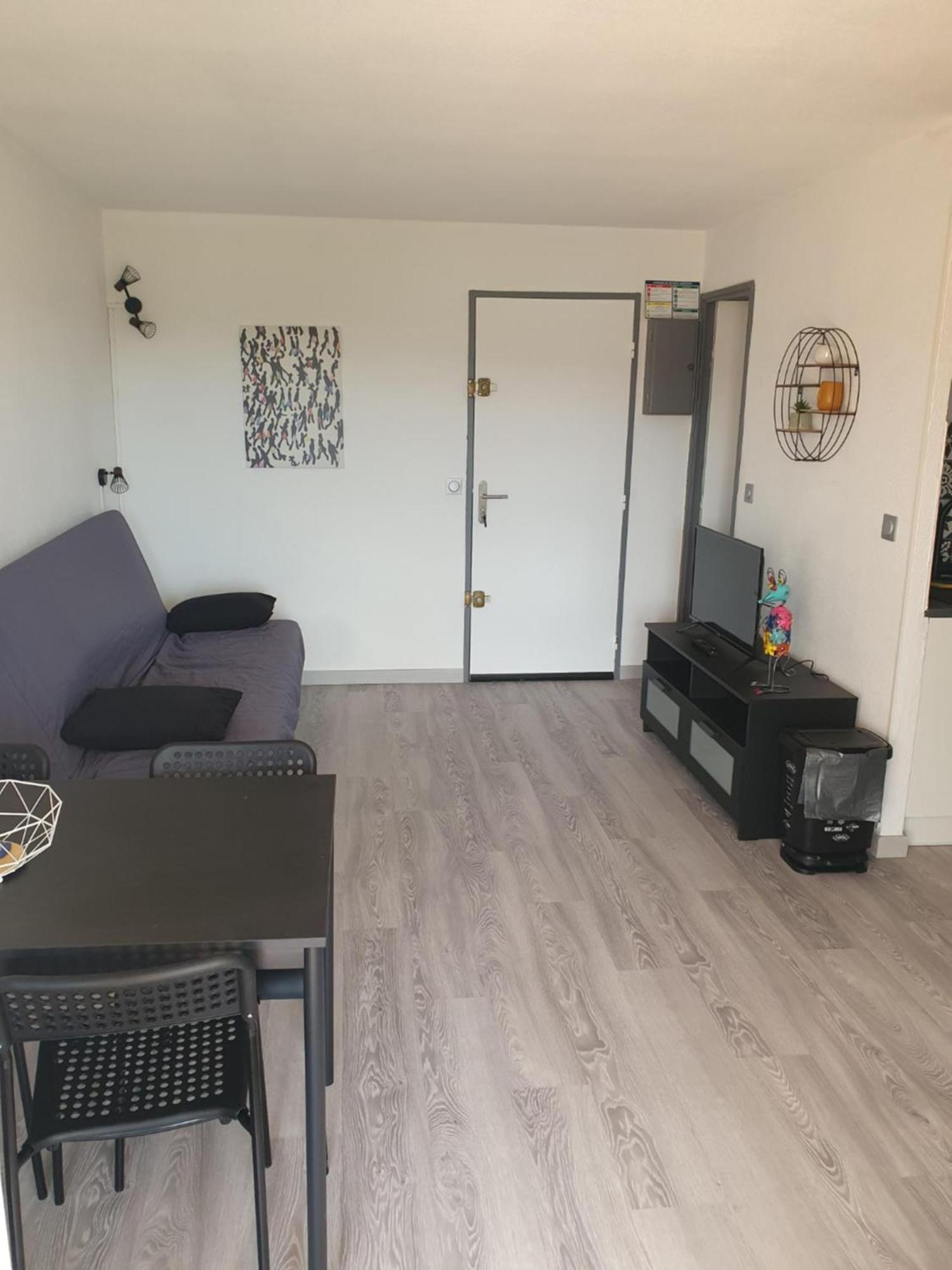 Les Terrasses De La Baronnie Appartement Climatise Avec 1 Chambre Et Piscine Ouverte Du 28 Mai 2025 Au 28 Septembre 2025 Le Grau-du-Roi Esterno foto